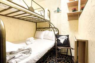 Гостиница Винтерфелл Курский вокзал Москва Номер эконом (без окна)-2